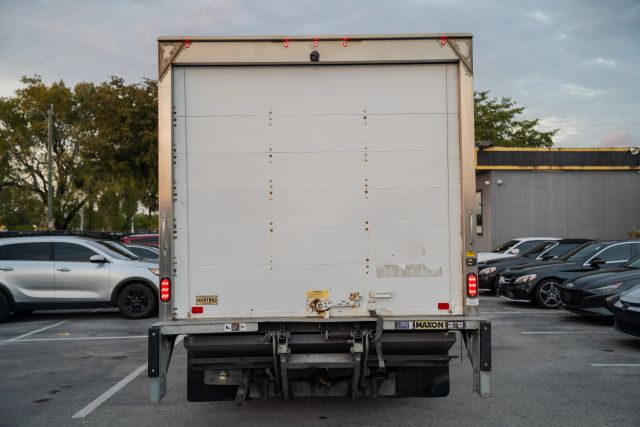 
								2021 Ford E350 Super Duty Cutaway Cutaway Van 2D full									