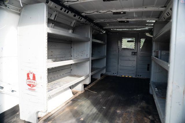 
								2018 GMC Savana 2500 Cargo Extended Van 3D full									