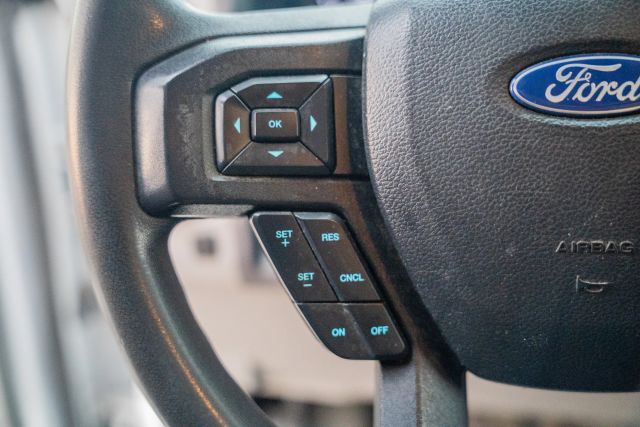 
								2021 Ford E350 Super Duty Cutaway Cutaway Van 2D full									