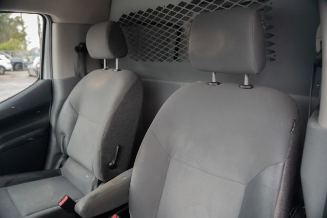 
								2019 Nissan NV200 S Van 4D full									