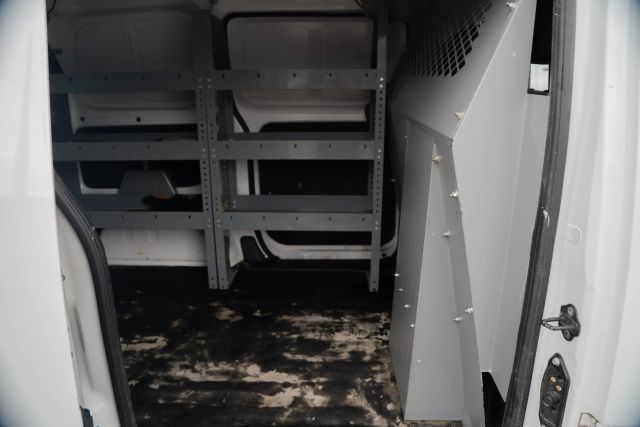 
								2019 Nissan NV200 S Van 4D full									