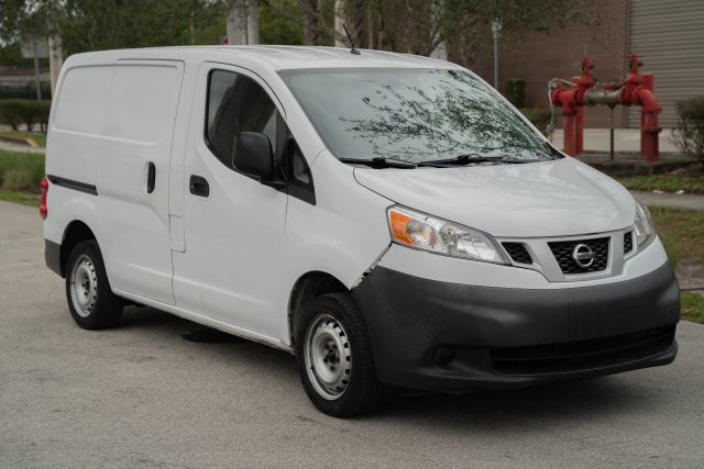 2019 Nissan NV200 S Van 4D