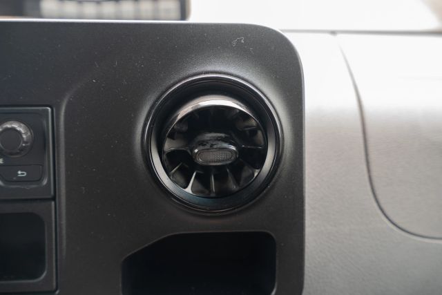 
								2020 Mercedes-Benz Sprinter 2500 Cargo High Roof w/170  WB Van 3D full									