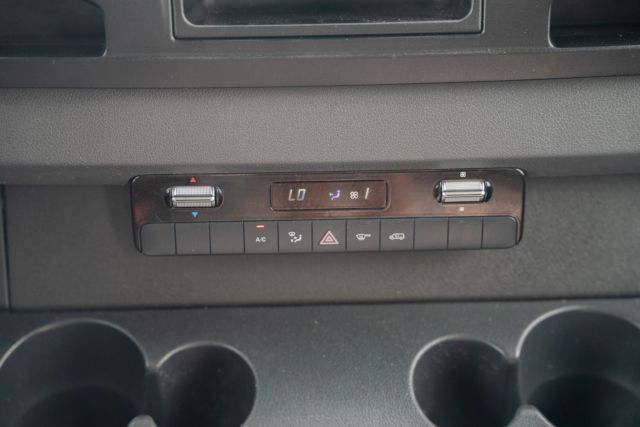 
								2020 Mercedes-Benz Sprinter 2500 Cargo High Roof w/170  WB Van 3D full									