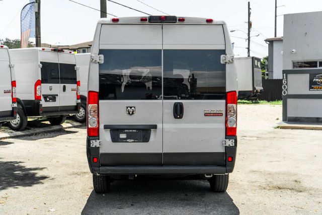 
								2022 Ram ProMaster Cargo Van 2500 High Roof Van 3D full									