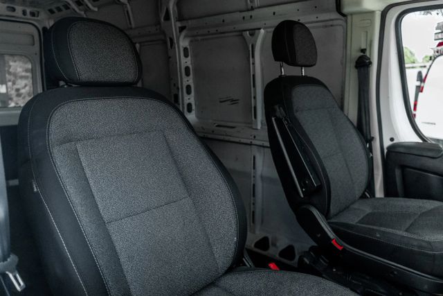 
								2022 Ram ProMaster Cargo Van 2500 High Roof Van 3D full									