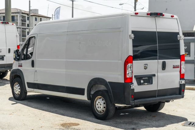 
								2022 Ram ProMaster Cargo Van 2500 High Roof Van 3D full									