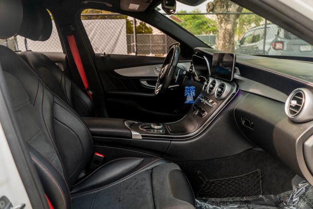 
								2020 Mercedes-Benz Mercedes-AMG C-Class C 43 AMG Sedan 4D full									