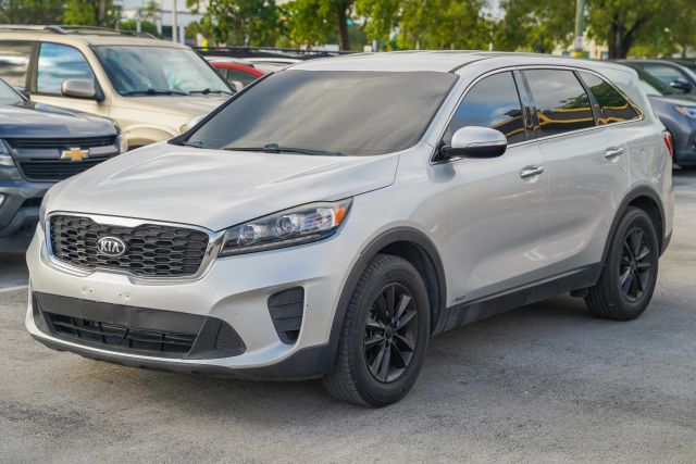 
								2019 Kia Sorento LX Sport Utility 4D full									