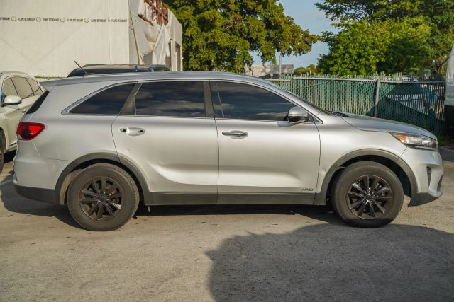 
								2019 Kia Sorento LX Sport Utility 4D full									