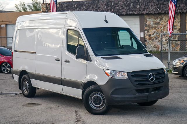 
								2021 Mercedes-Benz Sprinter 2500 Cargo High Roof w/144  WB Van 3D full									
