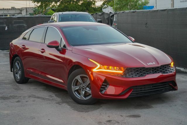 2022 Kia K5 LXS Sedan 4D