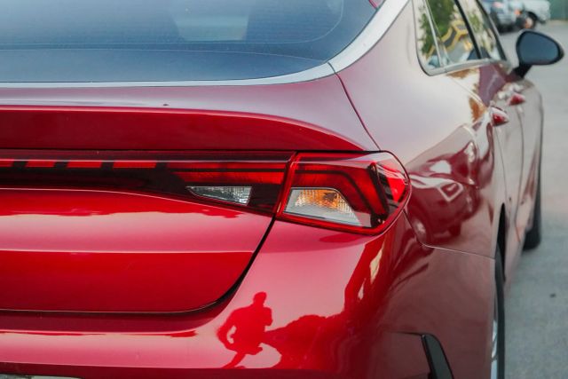 
								2022 Kia K5 LXS Sedan 4D full									