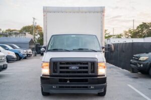 2021 Ford E350 Super Duty Cutaway Cutaway Van 2D