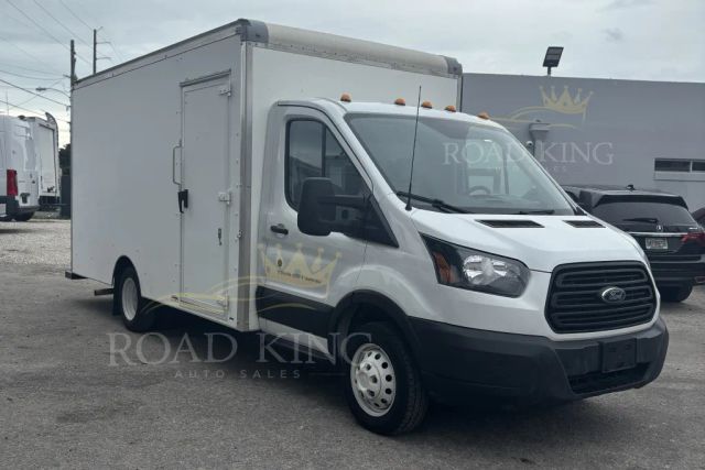 
								2019 Ford Transit Cutaway 350 HD Cutaway Van 2D full									