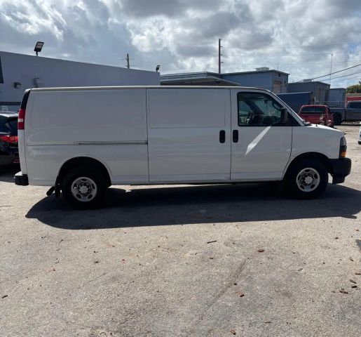 
								2019 Chevrolet Express 3500 Cargo Extended Van 3D full									