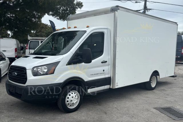 
								2019 Ford Transit Cutaway 350 HD Cutaway Van 2D full									
