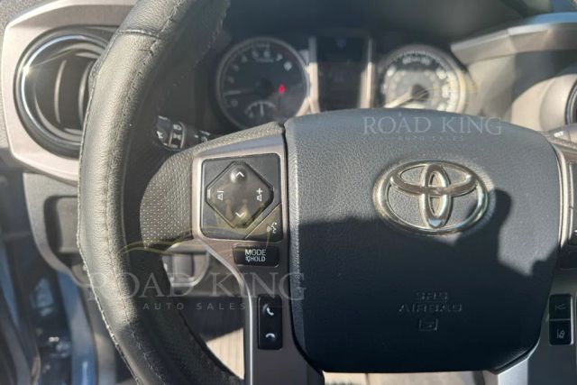 
								2019 Toyota Tacoma Double Cab SR5 Pickup 4D 5 ft full									