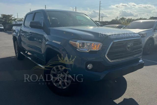 
								2019 Toyota Tacoma Double Cab SR5 Pickup 4D 5 ft full									
