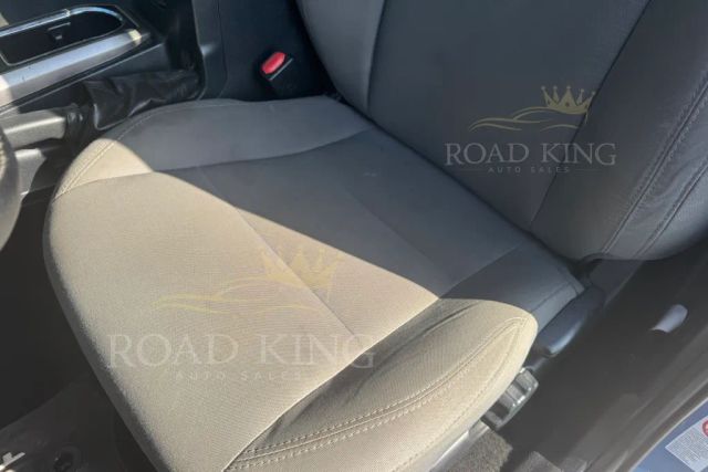 
								2019 Toyota Tacoma Double Cab SR5 Pickup 4D 5 ft full									