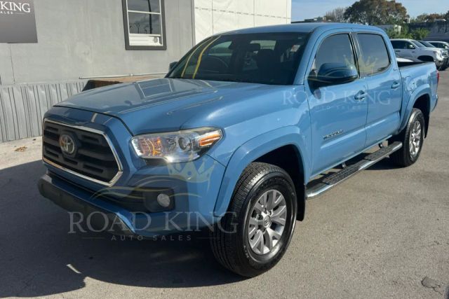 
								2019 Toyota Tacoma Double Cab SR5 Pickup 4D 5 ft full									