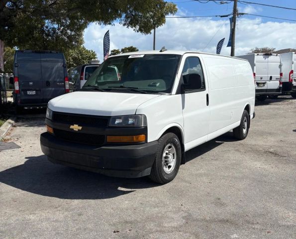 
								2019 Chevrolet Express 3500 Cargo Extended Van 3D full									