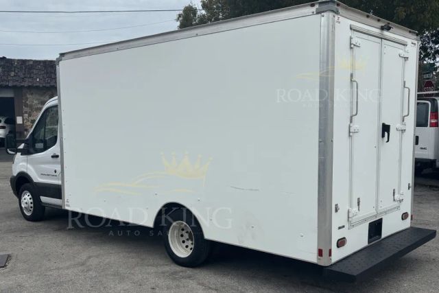 
								2019 Ford Transit Cutaway 350 HD Cutaway Van 2D full									