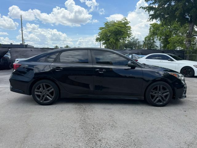 
								2020 Kia Forte GT-Line Sedan 4D full									