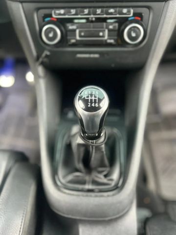 
								2012 Volkswagen Golf R Hatchback 2D full									
