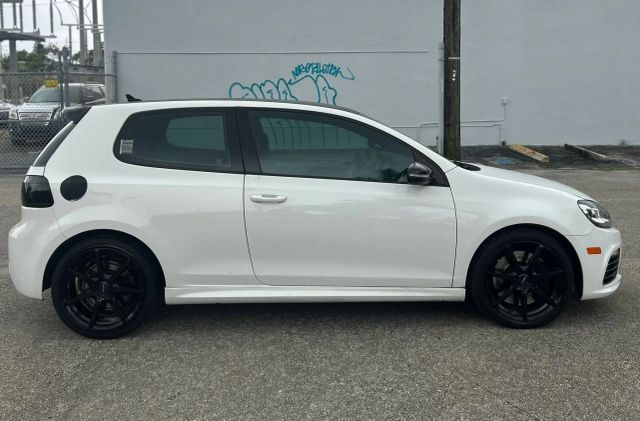 
								2012 Volkswagen Golf R Hatchback 2D full									