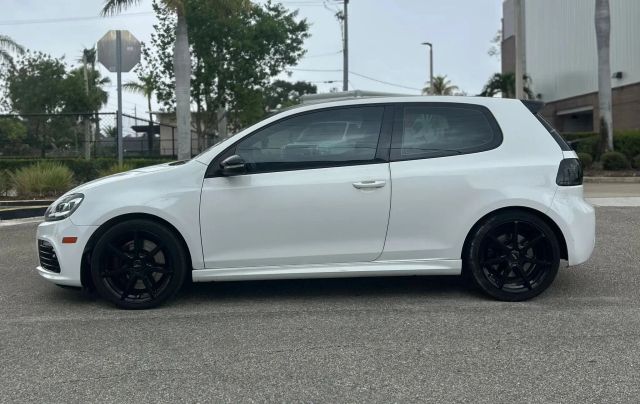 
								2012 Volkswagen Golf R Hatchback 2D full									
