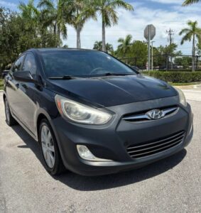 2013 Hyundai Accent GLS Sedan 4D