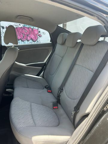 
								2013 Hyundai Accent GLS Sedan 4D full									