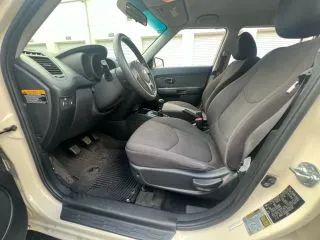 
								2013 Kia Soul Wagon 4D full									