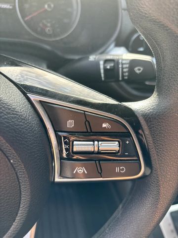 
								2023 Kia Forte LXS Sedan 4D full									