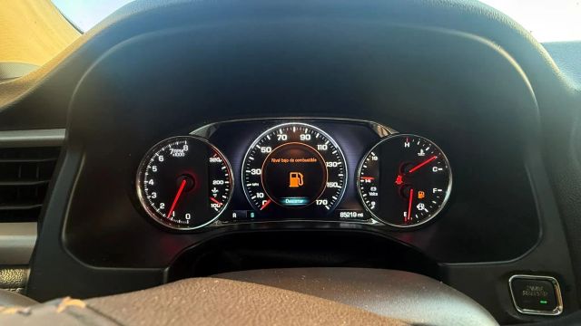 
								2023 GMC Acadia SLT Sport Utility 4D full									