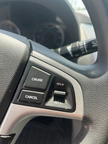 
								2013 Hyundai Accent GLS Sedan 4D full									