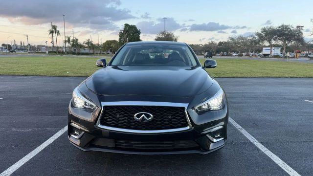 
								2023 INFINITI Q50 LUXE Sedan 4D full									