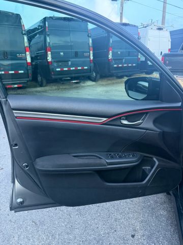 
								2017 Honda Civic LX Hatchback 4D full									