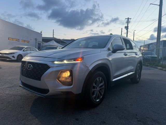 
								2019 Hyundai Santa Fe 2.4 SE Sport Utility 4D full									