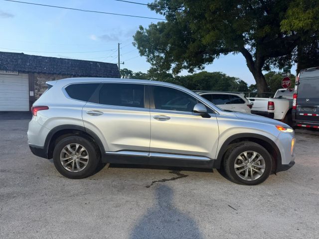 
								2019 Hyundai Santa Fe 2.4 SE Sport Utility 4D full									