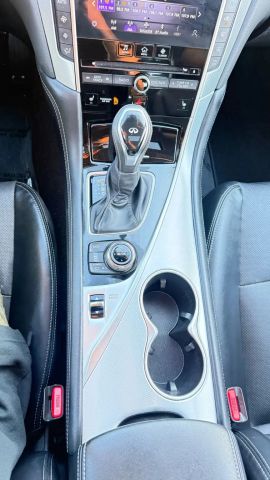 
								2023 INFINITI Q50 LUXE Sedan 4D full									