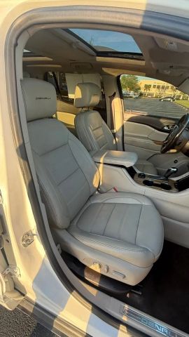
								2023 GMC Acadia SLT Sport Utility 4D full									
