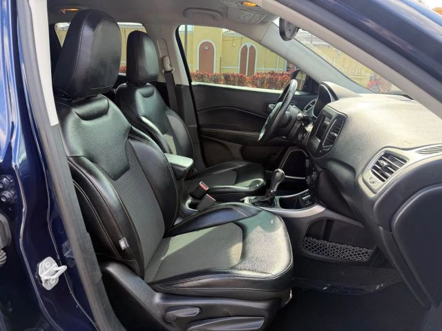 
								2018 Jeep Compass Latitude Sport Utility 4D full									