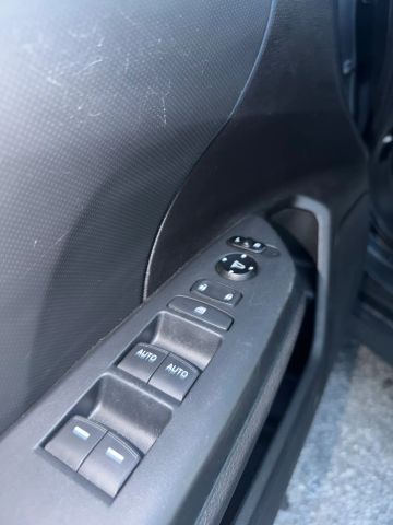 
								2017 Honda Civic LX Hatchback 4D full									
