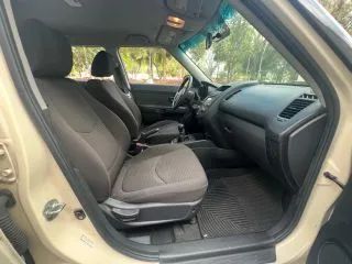 
								2013 Kia Soul Wagon 4D full									