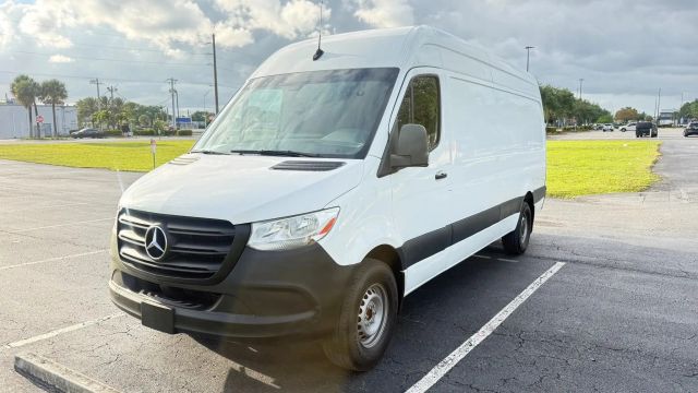 
								2021 Mercedes-Benz Sprinter 2500 Cargo High Roof w/170  WB Van 3D full									