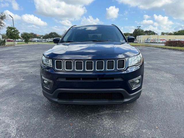 
								2018 Jeep Compass Latitude Sport Utility 4D full									