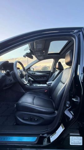 
								2023 INFINITI Q50 LUXE Sedan 4D full									