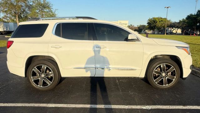 
								2023 GMC Acadia SLT Sport Utility 4D full									